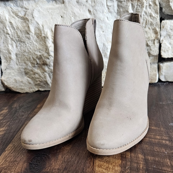 TOMS Eliza Natural Leather Boot - Picture 3 of 4